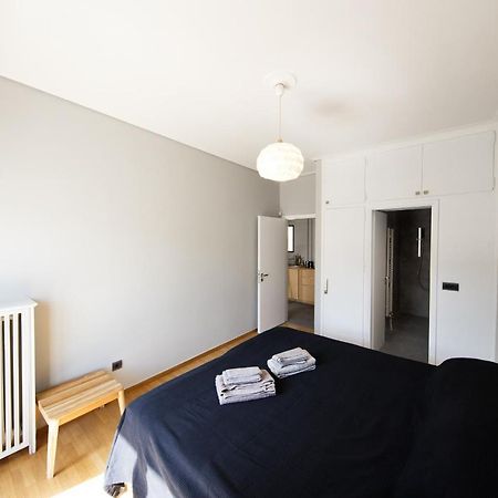 Super Modern Minimal Flat Nr Metro & Arch. Museum Apartment Athena Bagian luar foto