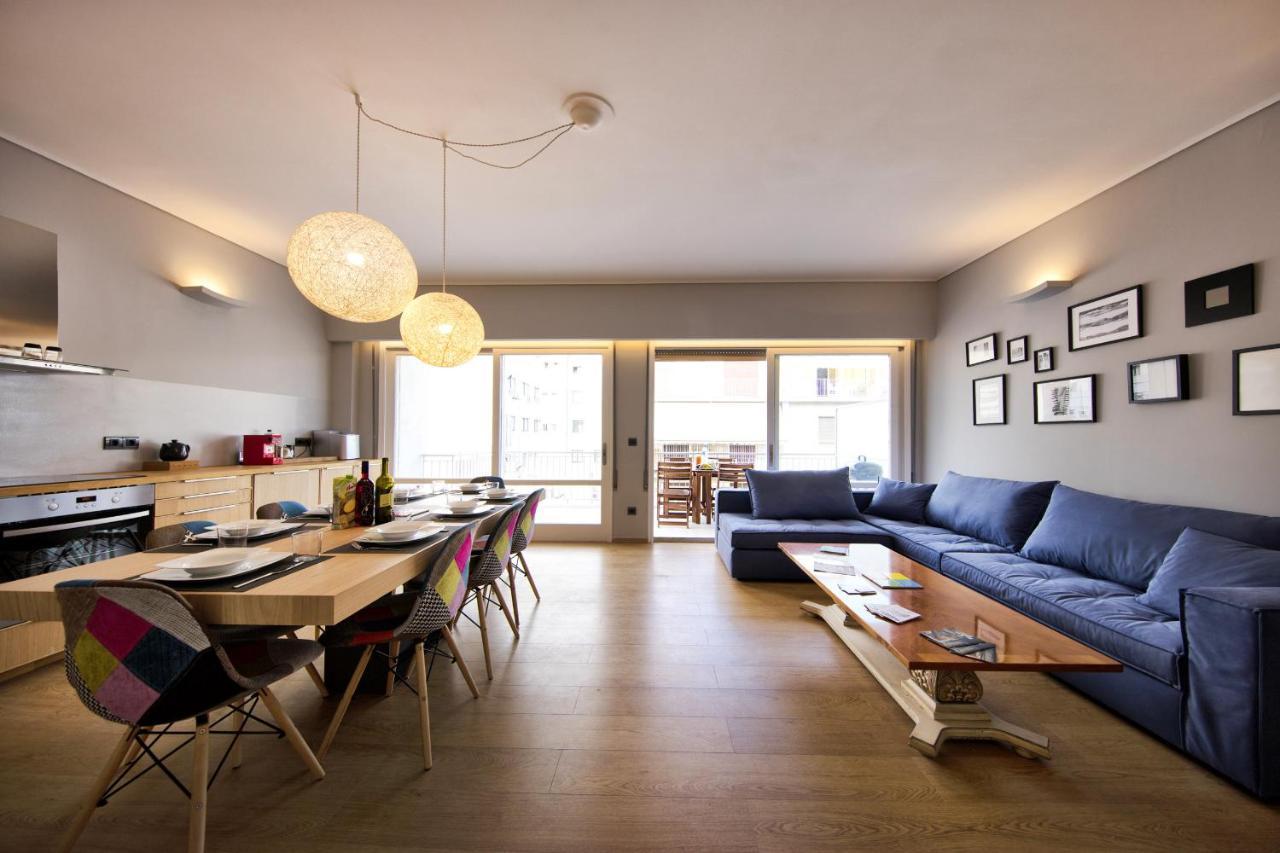 Super Modern Minimal Flat Nr Metro & Arch. Museum Apartment Athena Bagian luar foto